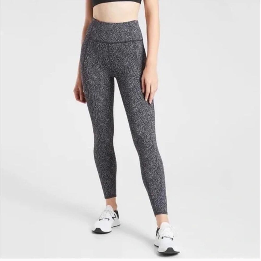 Athleta Lightning Static 7/8 Tight Women's XXS Black/White